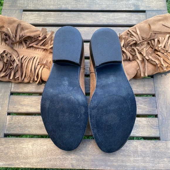 Wild Diva Women's Tan Faux Suede Fringed Tall Boots Size 7.5 - Picture 5 of 5